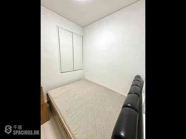 Sai Ying Pun - Kam Kwan Building 03