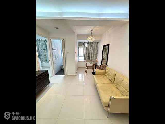 Sai Ying Pun - Kam Kwan Building 04