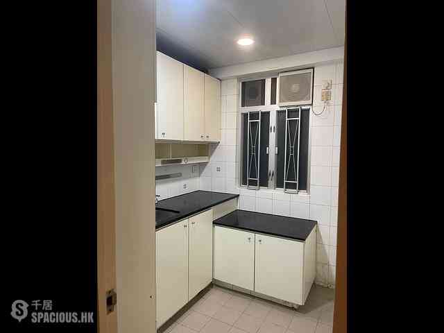 North Point - Kam Ping Mansion Block D 10