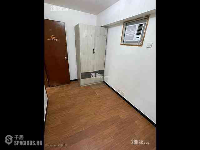 Shau Kei Wan - Newton Harbour View Block 1 06
