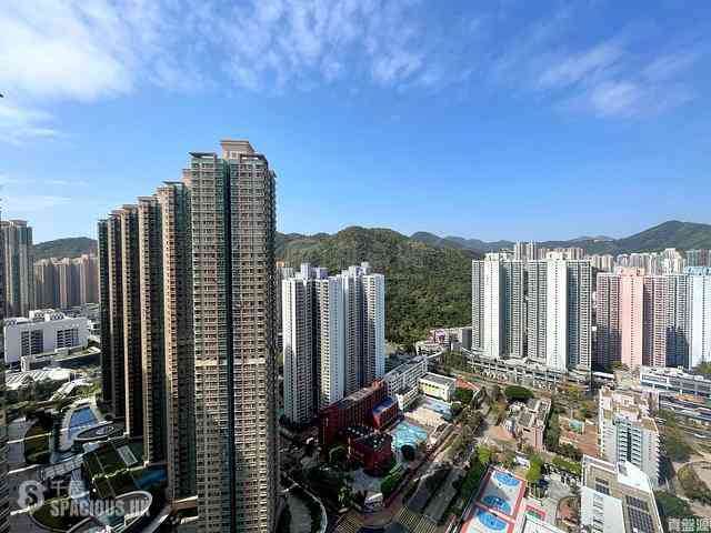Tseung Kwan O - The Wings The Wings Block 1 01