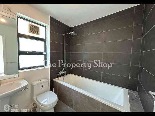 Clear Water Bay - Seacrest Villas 07