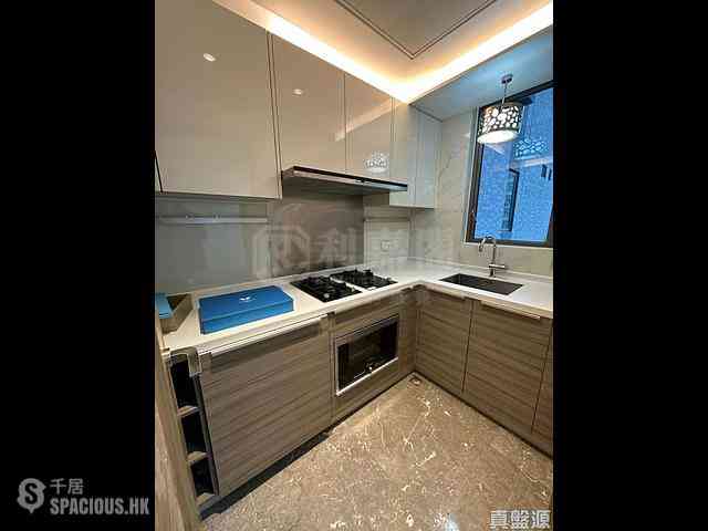 Tseung Kwan O - The Papillons Block 3 04