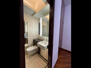 Tai Kok Tsui - One Silversea Tower 6 04