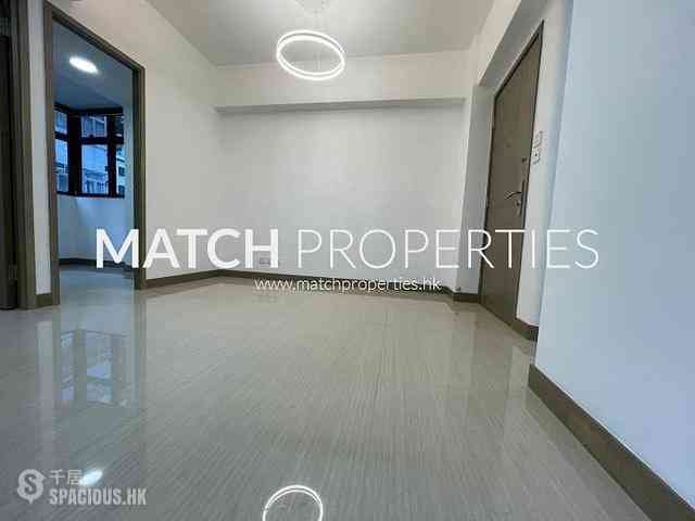 Sai Ying Pun - Wing Fong Mansion 02