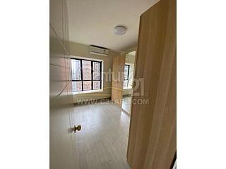 Mid Levels Central - Elegant Terrace Block 2 10