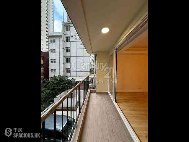 Wan Chai - Phoenix Court Block 5 02