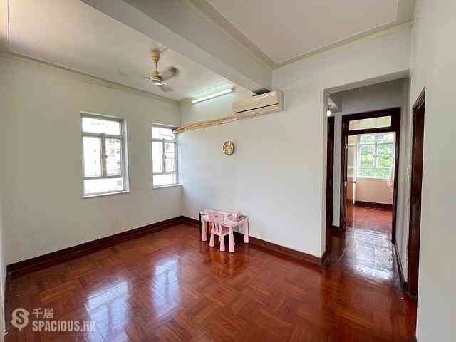Happy Valley - 141-143, Blue Pool Road 04