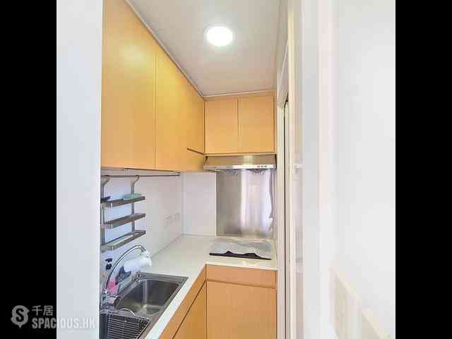 Sai Ying Pun - Ching Tak Building 06