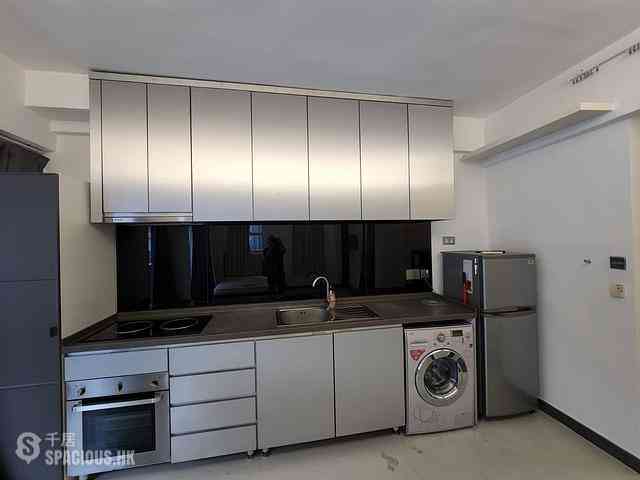 Soho - 32A-32C, Staunton Street 04