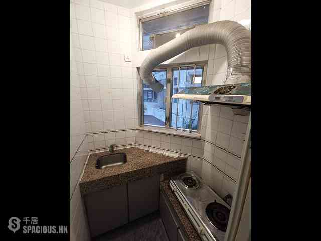 Kennedy Town - Hee Wong Terrace Block 4 04