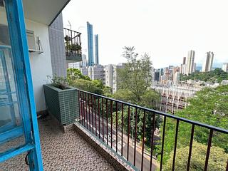 Happy Valley - 141-143, Blue Pool Road 06
