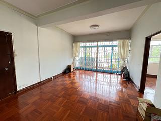 Happy Valley - 141-143, Blue Pool Road 03