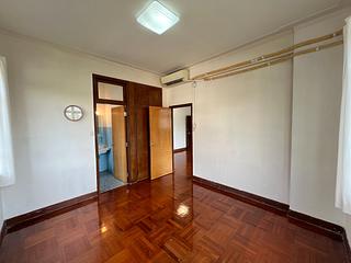 Happy Valley - 141-143, Blue Pool Road 12