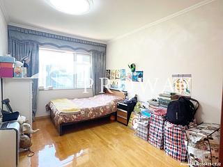 Pok Fu Lam - Baguio Villa Block 44 06