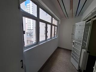 Mid Levels West - Hing Wah Mansion Block B 06