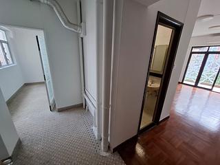 Mid Levels West - Hing Wah Mansion Block B 08