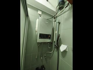 Wong Tai Sin - Hsin Kuang Centre Block 2 07