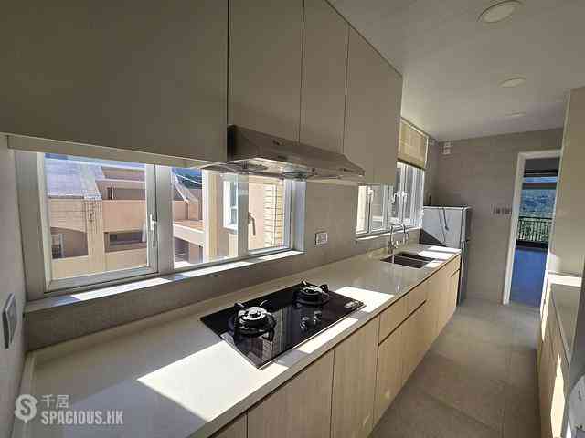 Stanley - Redhill Peninsula Site A (Phase 4) Block 9 07