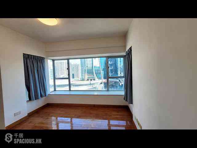 West Kowloon - The Waterfront Phase 2 Block 5 06