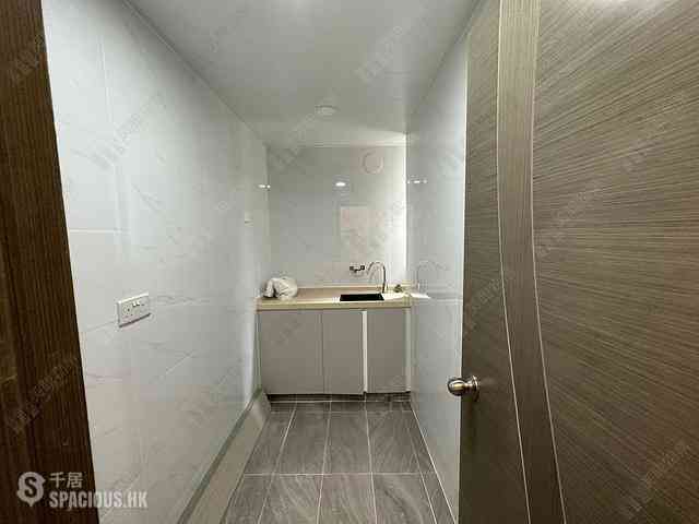 Wan Chai - Kelly House 02