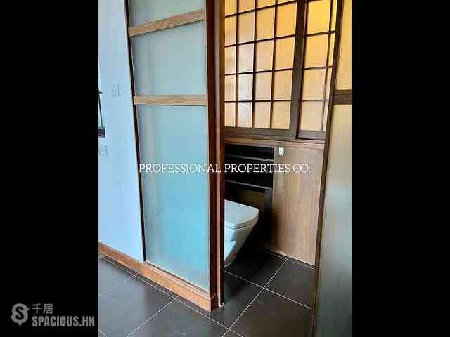 Sai Ying Pun - Tak Yan Building 15