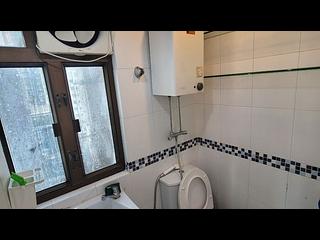 Sai Ying Pun - Wing Lee Building 08