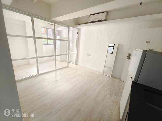 Central - 73, Connaught Road West 03