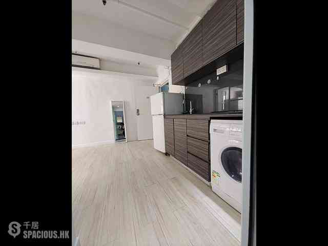 Central - 73, Connaught Road West 05