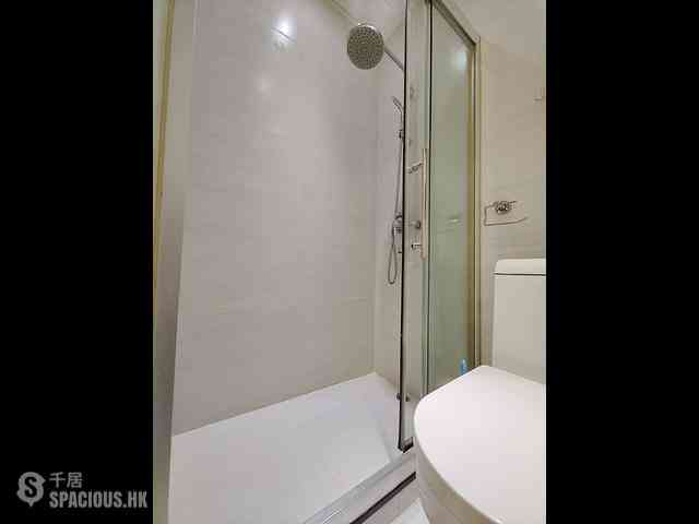 Central - 73, Connaught Road West 07