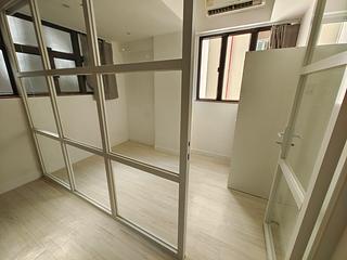 Central - 73, Connaught Road West 12