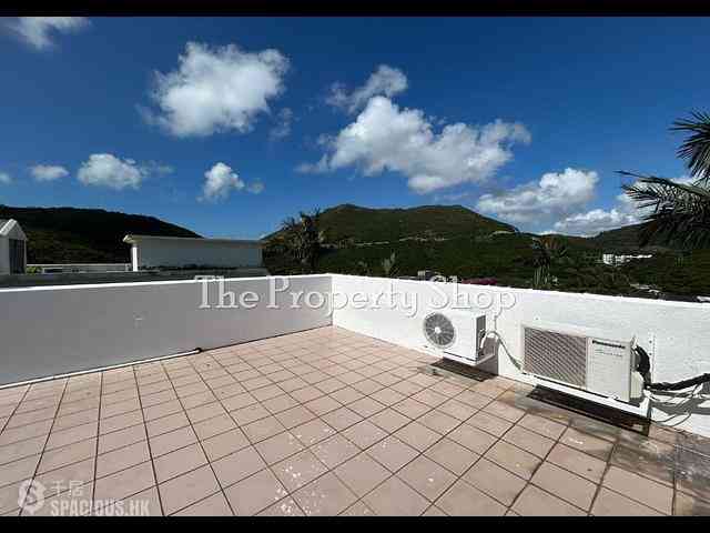 Clear Water Bay - Seacrest Villas 01