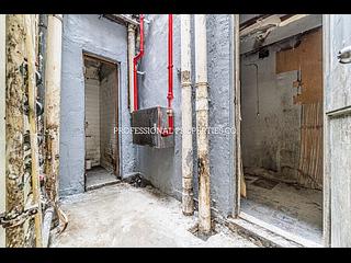 Central - 50, Gage Street 05