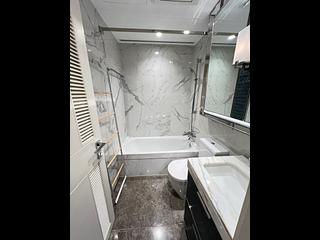 Tseung Kwan O - Monterey Block 6A 03