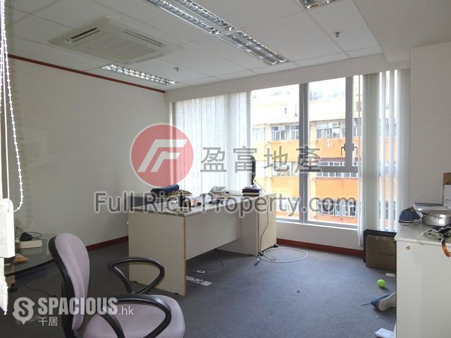 Wan Chai - 369 Lockhart Road 01