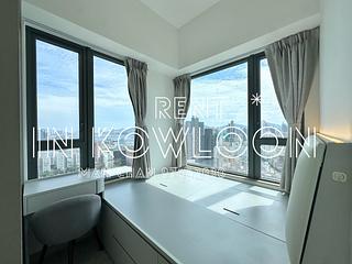 To Kwa Wan - Downtown 38 03