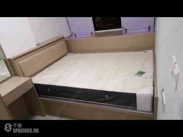 Tsuen Wan - Tsuen King Garden Phase 1 Block 2 05