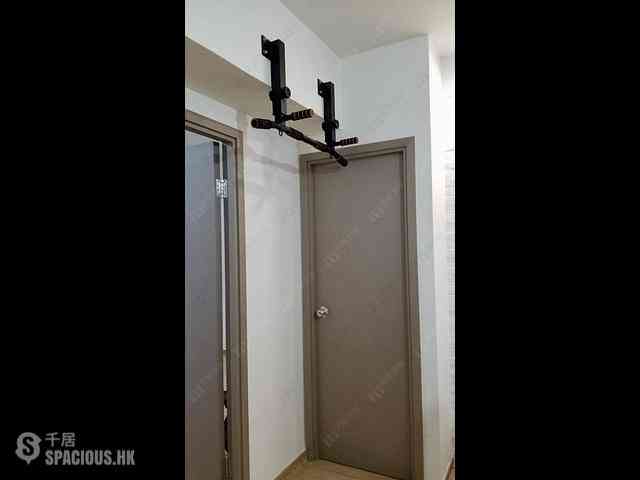 Tsuen Wan - Tsuen King Garden Phase 1 Block 5 03