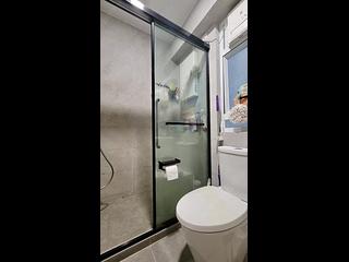 Tsuen Wan - Tsuen King Garden Phase 1 Block 5 06