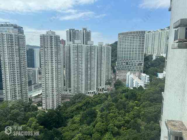 Tsuen Wan - Tsuen King Garden Phase 1 Block 3 06