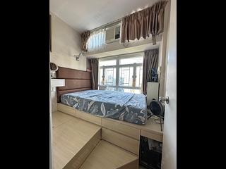 Tsuen Wan - Tsuen King Garden Phase 1 Block 7 02