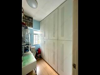 Tsuen Wan - Tsuen King Garden Phase 1 Block 7 04