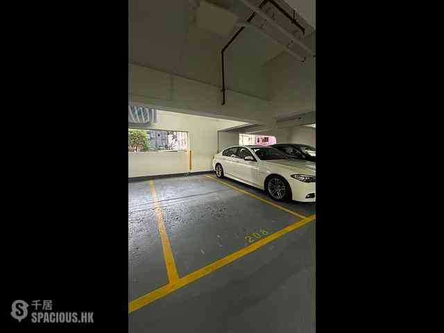 Sai Ying Pun - Kwong Fung Terrace 01