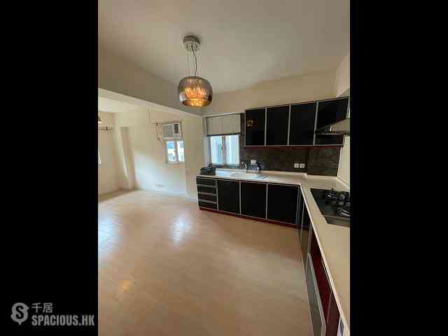 Sai Ying Pun - Mai Hing House 11
