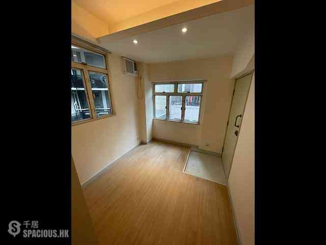 Sai Ying Pun - Mai Hing House 10