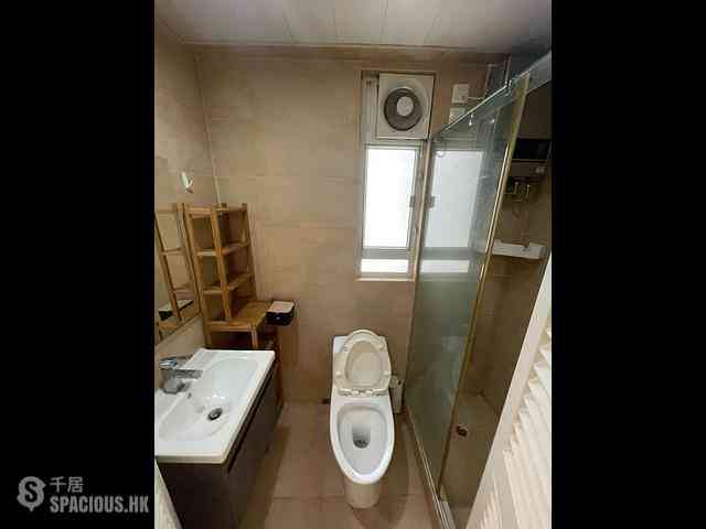 Sai Ying Pun - Mai Hing House 12