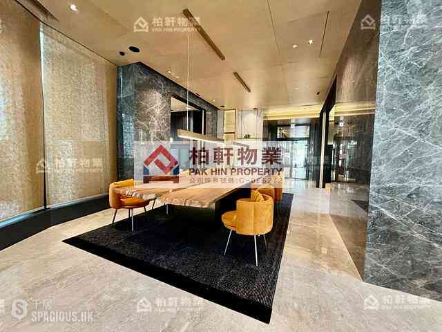 Quarry Bay - The Holborn 08