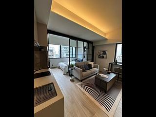 Central - 108-110, Wellington Street 02