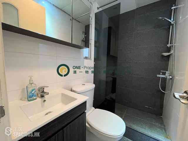 Sai Ying Pun - Cheong Wing Court 05