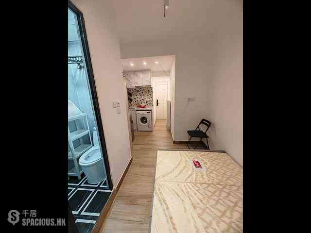 Quarry Bay - 943, King's Road 01